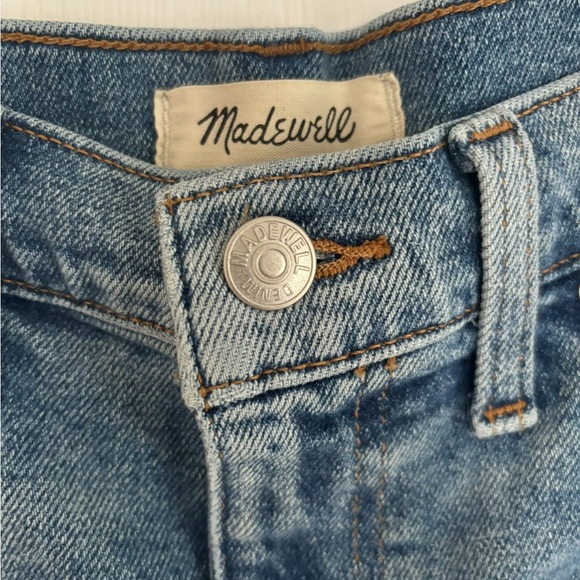 Madewell Roadtripper Boyjean Slim Leg in Cadell Wash Ripped Edition / Size 29P - Picture 4 of 6